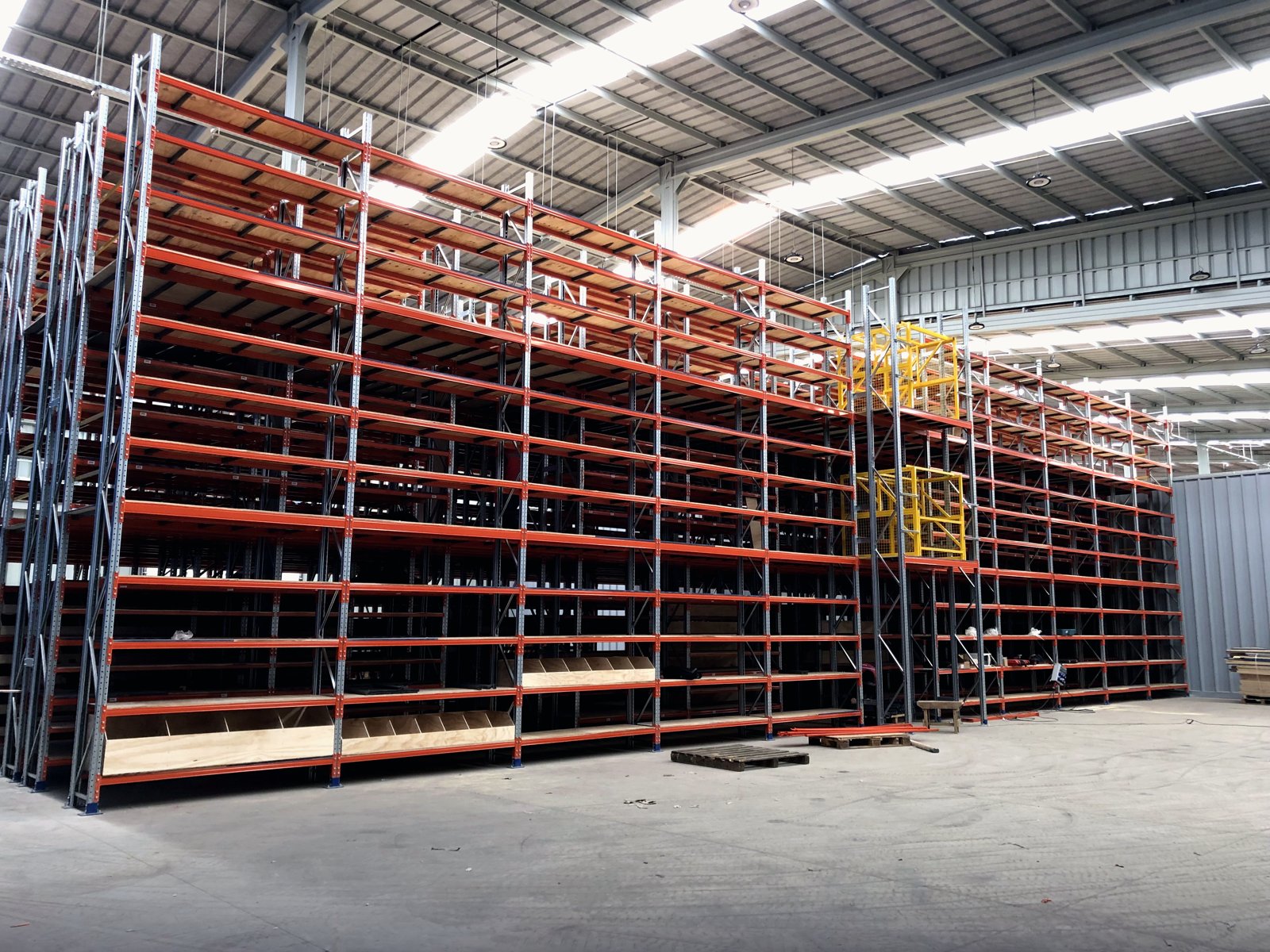 Rack selectivo — bodega San Bernardo